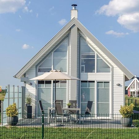 Beach Front Home In Zerpenschleuse With Wifi Eksteriør billede